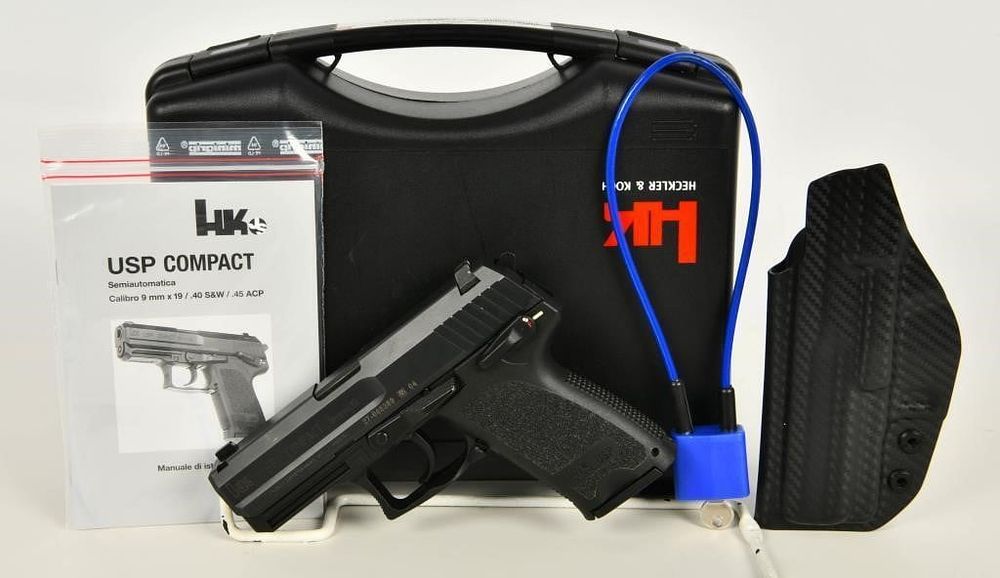 Lot 525: Heckler Koch HK USP Compact Semi Auto Pistol 9MM