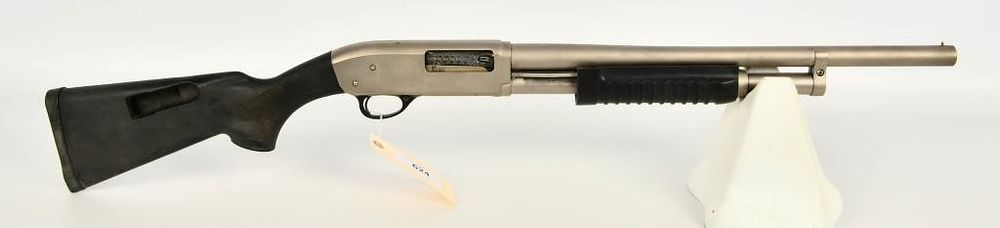 Lot 624: Rock Island Armory M5 Pump Shotgun 12 Gauge