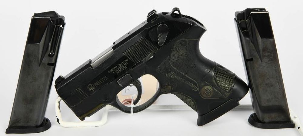 Lot 663: Beretta PX4 Storm Compact Semi Auto Pistol .40 S&W
