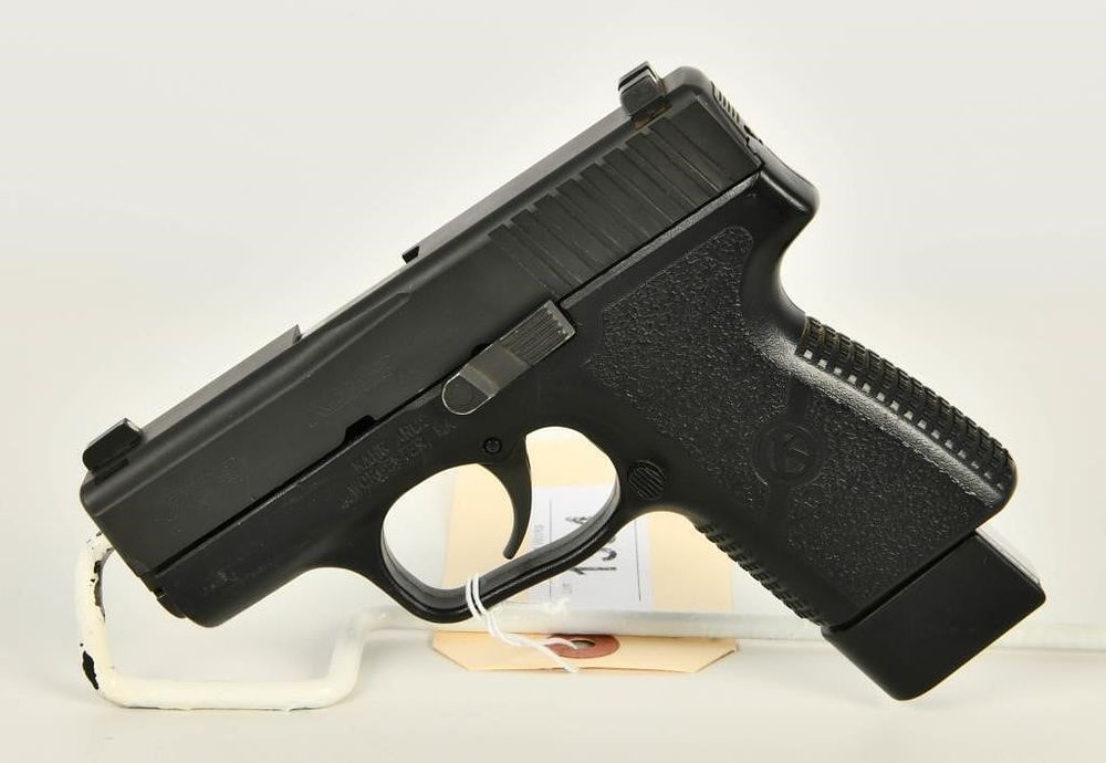 Lot 1384: Kahr Arms PM9 Semi Auto Compact Pistol 9MM