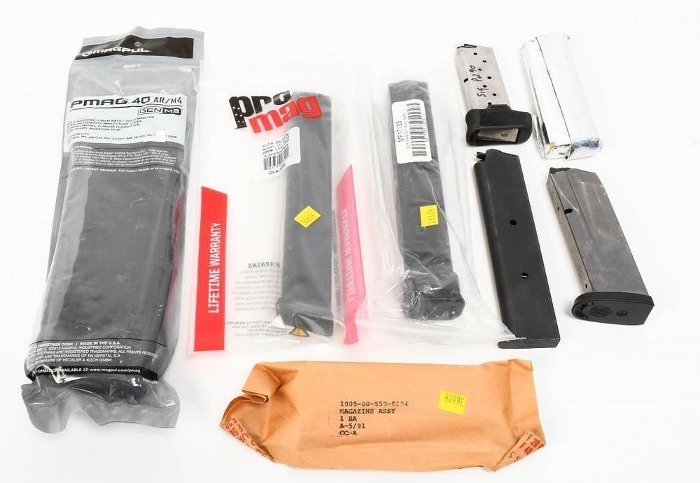 Lot 1538: 8 Various Caliber / Various Style Magazines