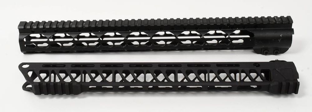 Lot 1553: 2 AR Free Float Metal M-Lok Handguards
