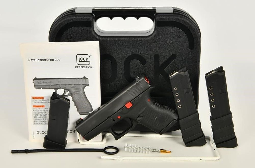 Lot 1620: Glock 43 Sub Compact Semi Auto Pistol 9mm