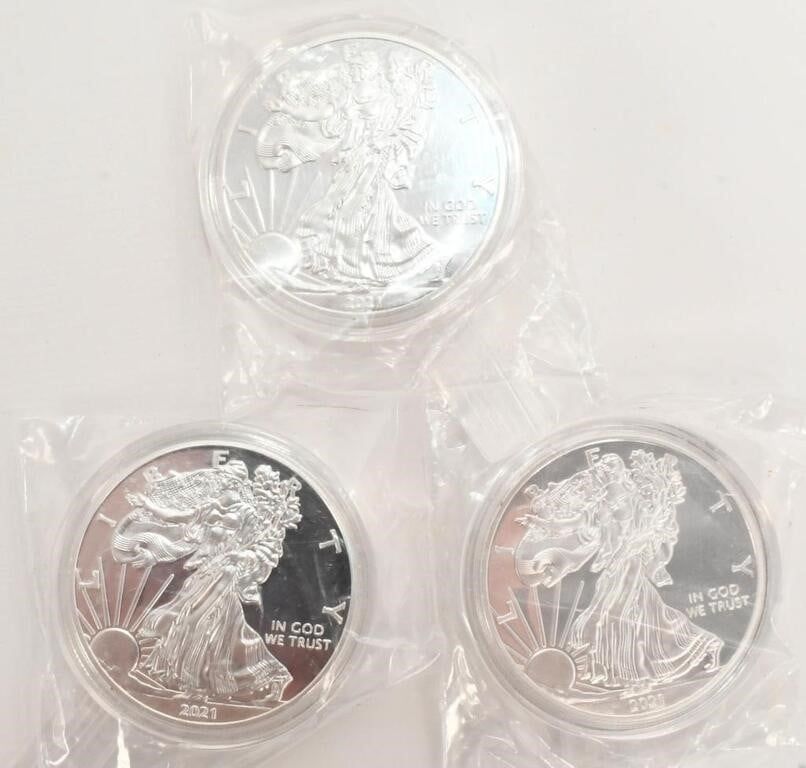 Lot 127: 3 Uncirculated Silver Eagle 1 Oz Coins