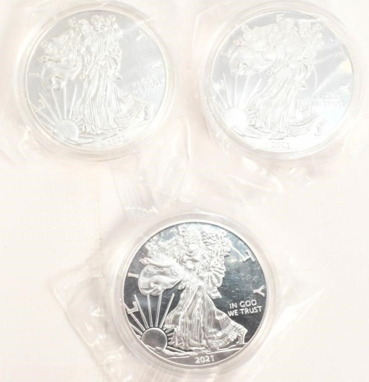 Lot 247: 3 Uncirculated Silver Eagle 1 Oz Coins