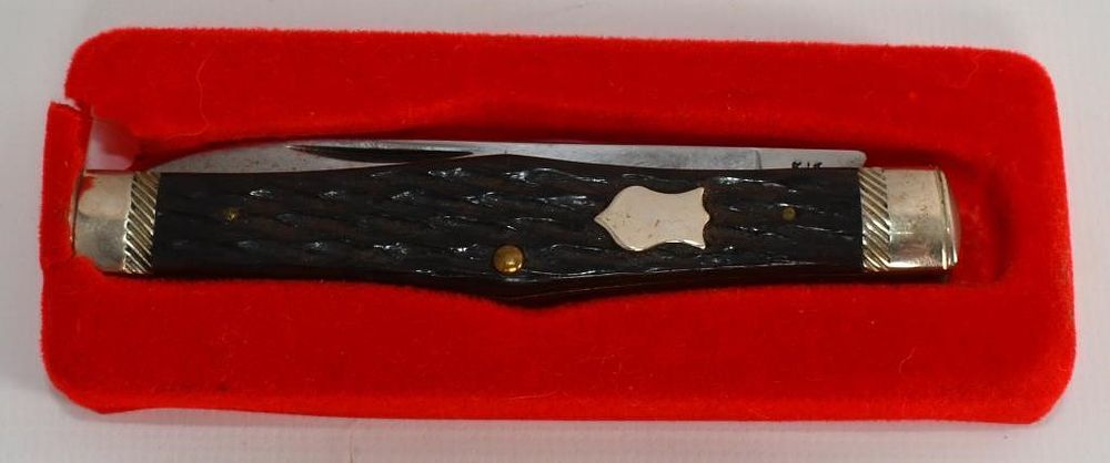 Lot 331: Collector Winchester 1988 "2967"  Knife