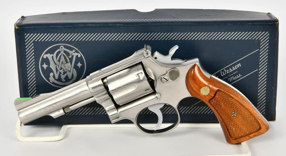 Lot 342: Boxed Smith & Wesson Model 67 Stainless .38