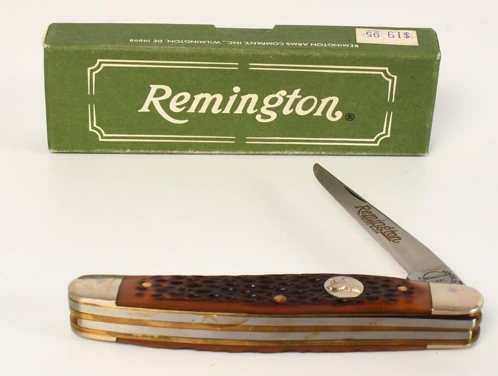 Lot 361: Collector Remington One R1 Upland  Knife