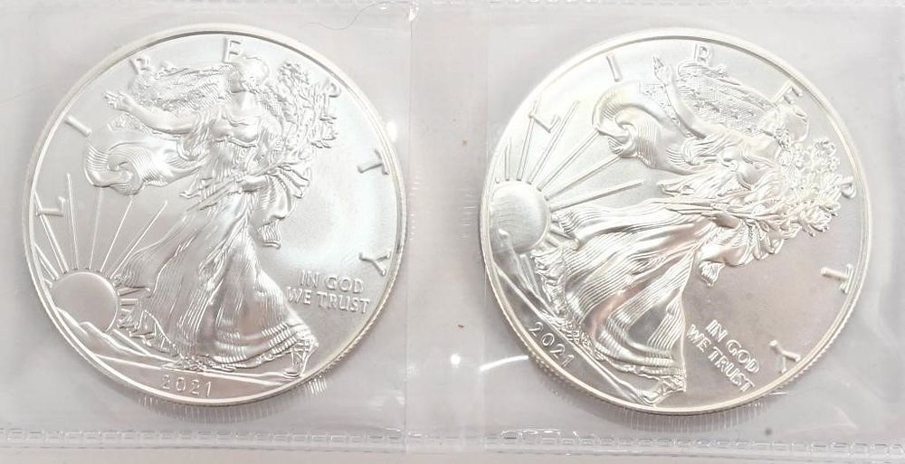 Lot 487: 2 Uncirculated Silver Eagle 1 Oz Fine Silver Coins