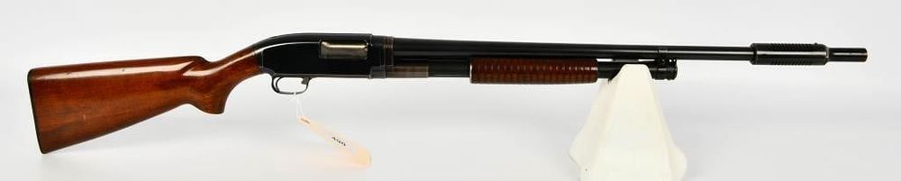 Lot 490: Winchester Model 1912 Pump Action Shotgun 12 Gauge