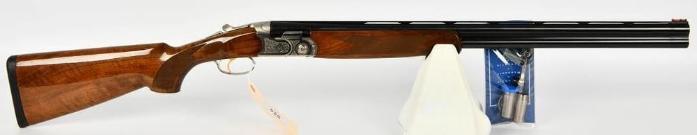 Lot 525: Mint Beretta 686 Silver Pigeon Over Under 12 Gauge