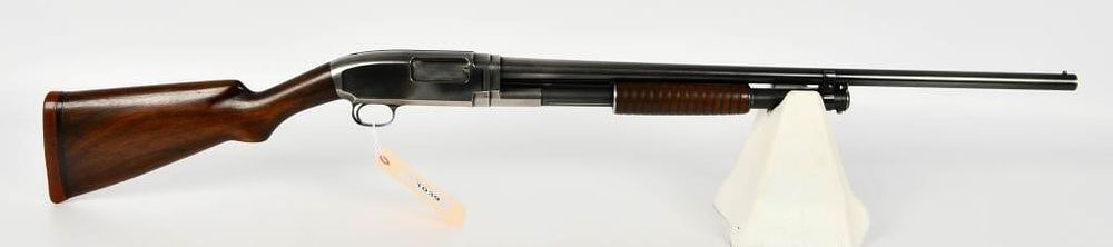 Lot 1039: Winchester Model 1912 Pump Action 16 Gauge Shotgun
