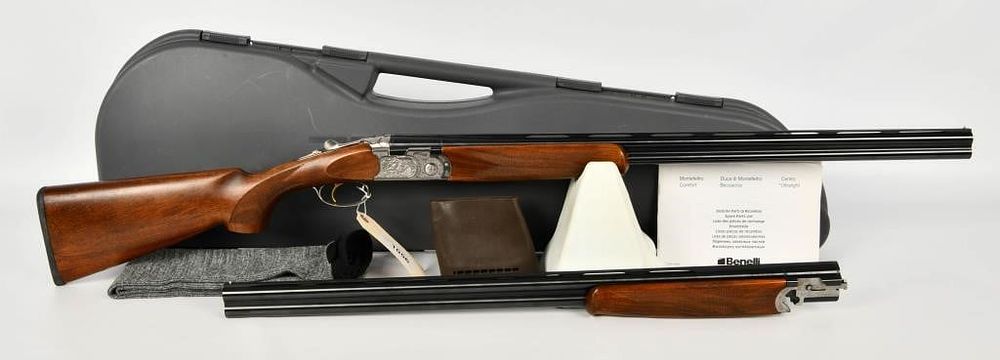 Lot 1056: Engraved Beretta Silver Pigeon II Shotgun Combo