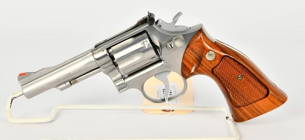 Lot 1089: Stainless Smith & Wesson 67-1 Revolver .38 S&W SPL