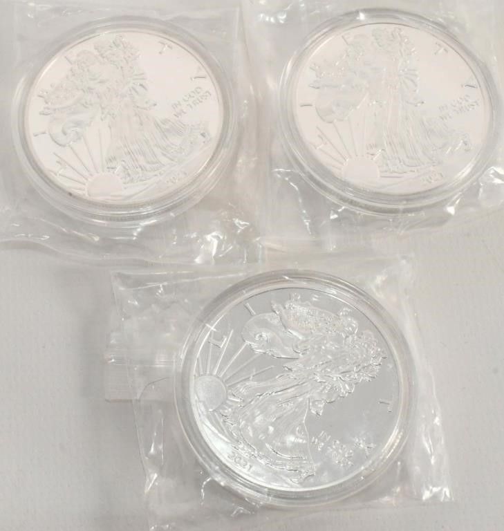 Lot 1156: 3 Uncirculated Silver Eagle 1 Oz Coins