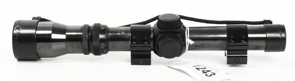 Lot 1243: Weaver V4.5-II Micro Trac Riflescope