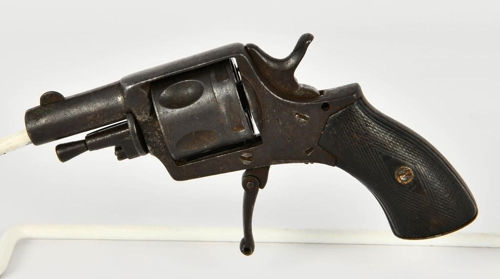 Lot 1288: Antique ELG Belgium Velodog Parts Revolver