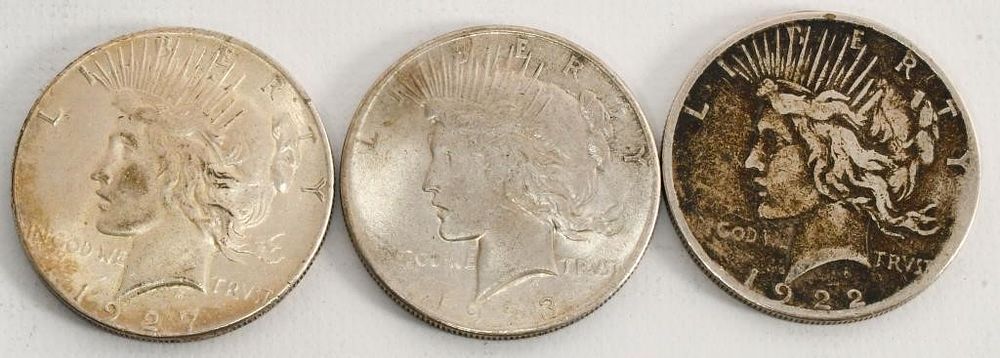 Lot 1336: 3 Liberty Silver Peace Dollar Coins