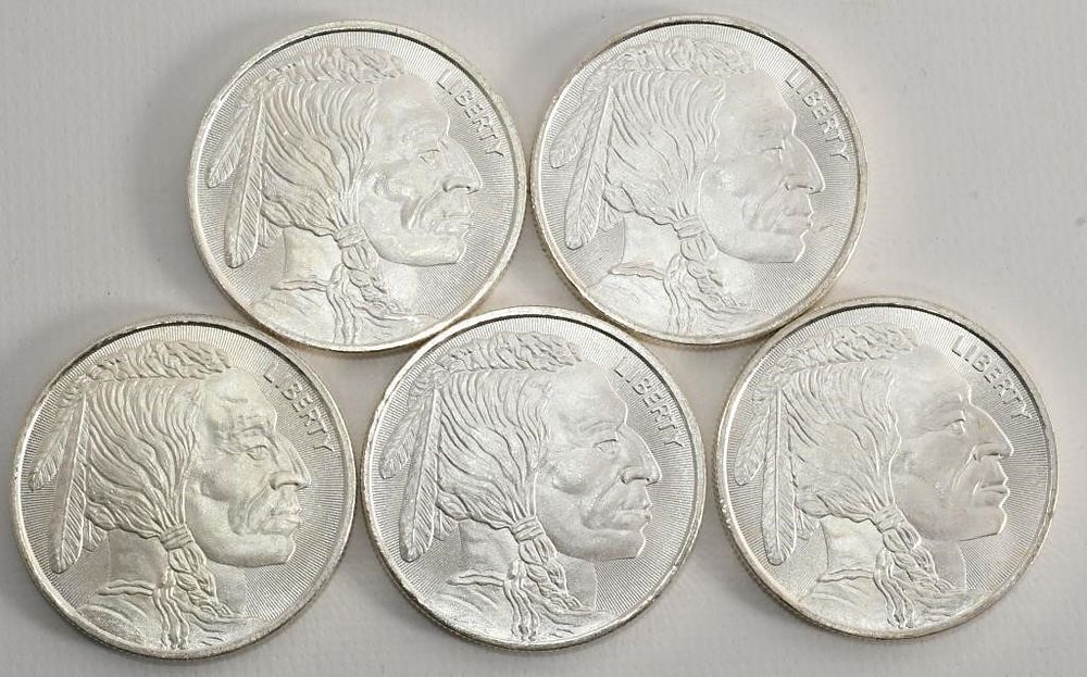 Lot 1396: 5 Uncirculated Buffalo .999 Fine Silver Coins