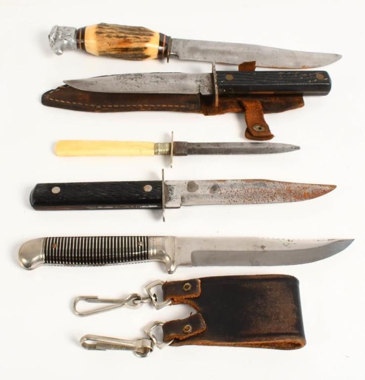 Lot 1420: Lot of Various Fixed Blade Knives