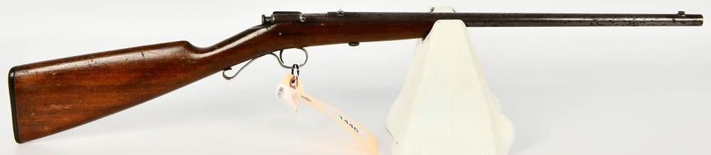 Lot 1446: Winchester Model 1902 Single Shot Rifle .22 S & L