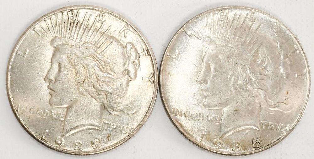 Lot 1456: 2 Liberty Silver Peace Dollar Coins