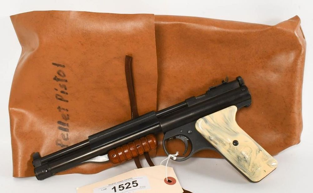 Lot 1525: Collectors Benjamin Franklin Cal 22 Model 132