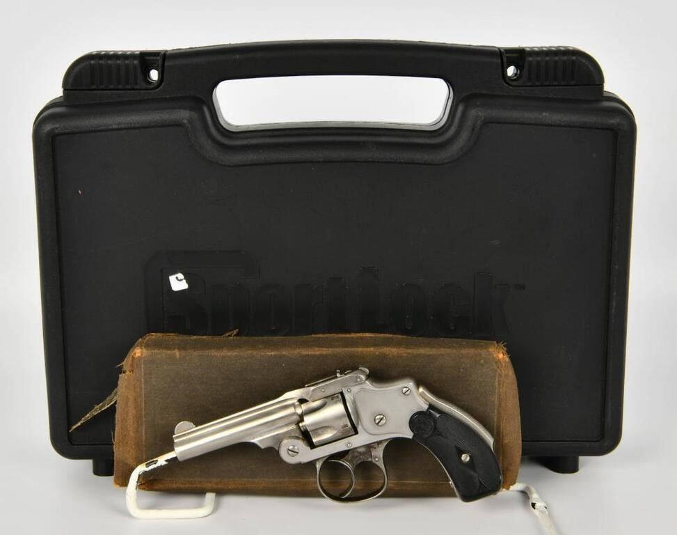 Lot 1545: Smith & Wesson Safety Hammerless 2nd Model .32