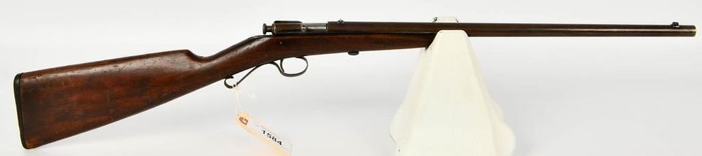 Lot 1584: Winchester Model 1902 Single Shot Rifle .22 S & L