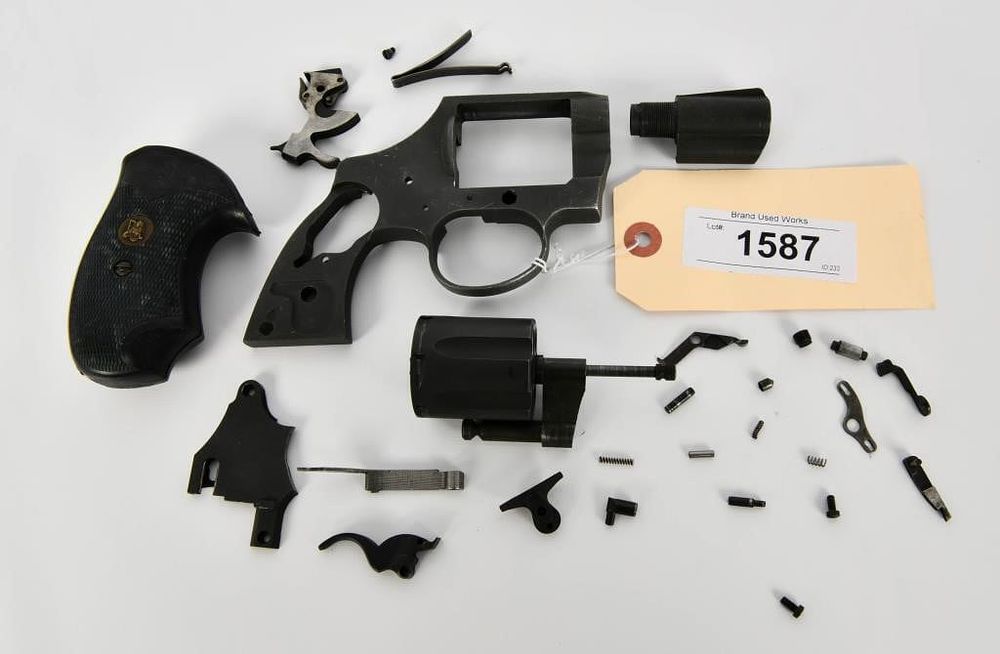 Lot 1587: Colt Agent Parts Gun Kit .38 Special