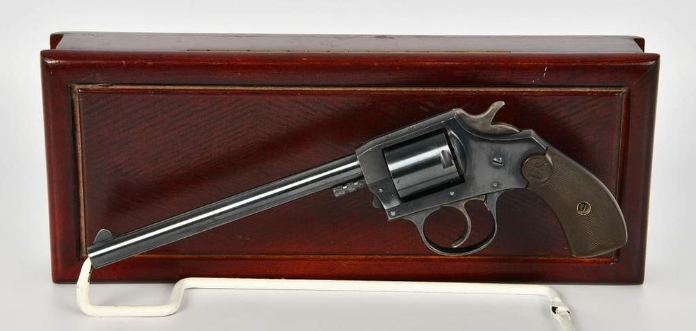 Lot 1695: U.S. Revolver Co. Double Action Revolver .32 S&W