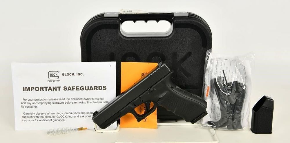 Lot 256: Glock 22 Gen4 Semi Auto Pistol .40 S&W