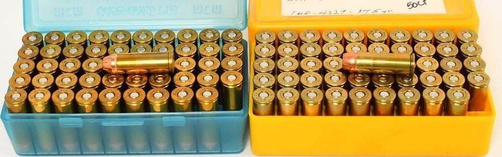 Lot 262: 100 rds .45 Colt  Reman ammunition various HS