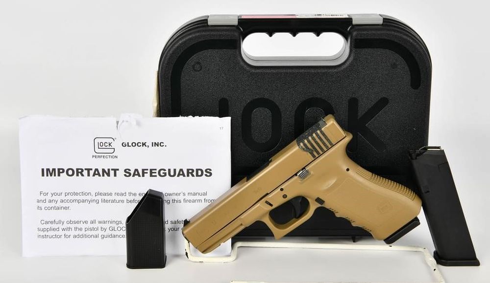 Lot 315: Glock G17 Gen 3 Semi Auto Pistol 9MM