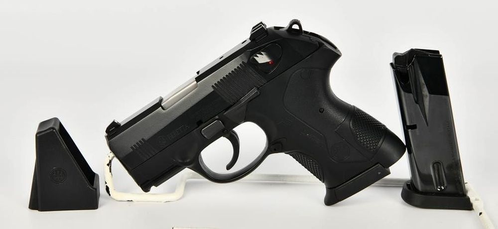 Lot 519: Beretta PX4 Storm Compact Semi Auto Pistol .40 S&W