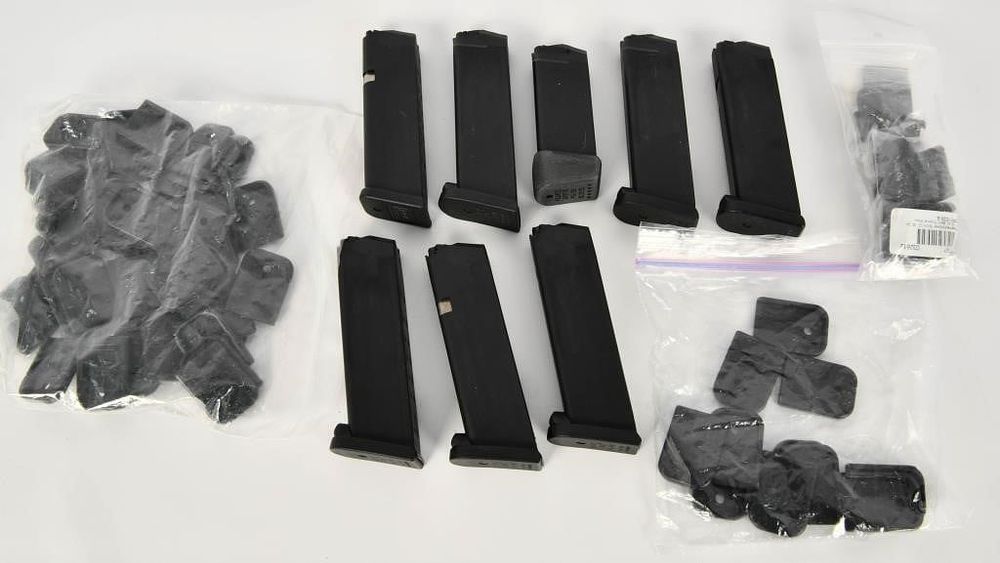 Lot 542: 8 Glock 22 Polymer Magazines