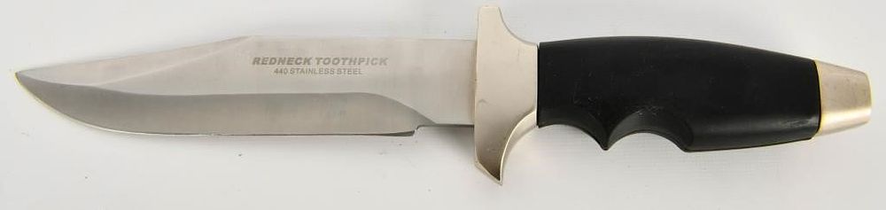 Lot 593: Redneck Toothpick Fixed Blade Knife