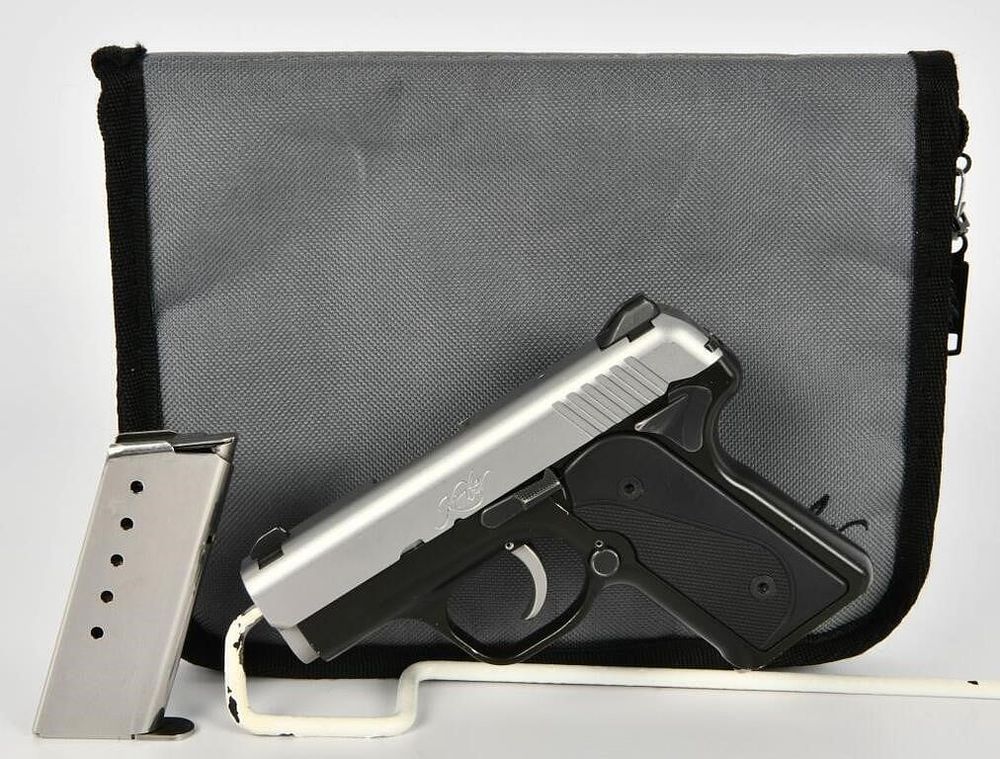 Lot 639: KIMBER Solo Carry 9mm Micro-Compact Pistol