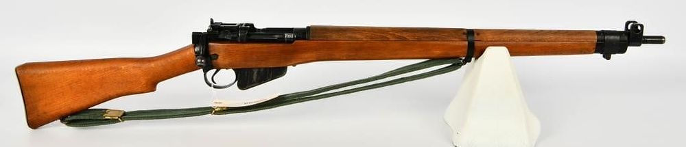 Lot 666: Lee Enfield No.4 MK1* Long Branch Rifle