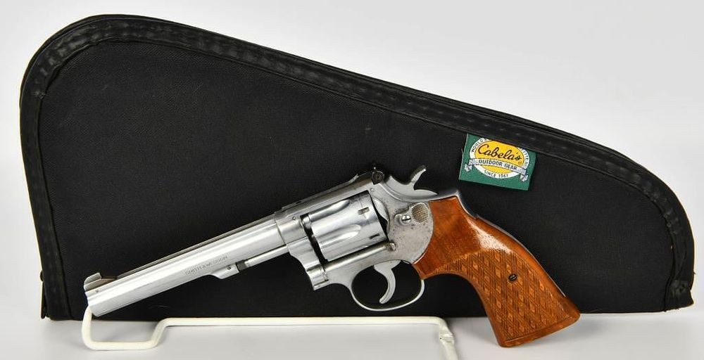 Lot 669: Smith & Wesson Model 48-4 .22 Magnum