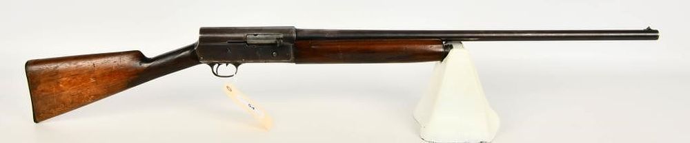 Lot 1167: Remington Model 11 Semi Auto Shotgun 12 Gauge