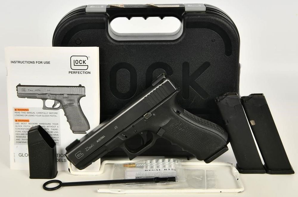 Lot 1255: Glock 22 Gen4 Semi Auto Pistol .40 S&W