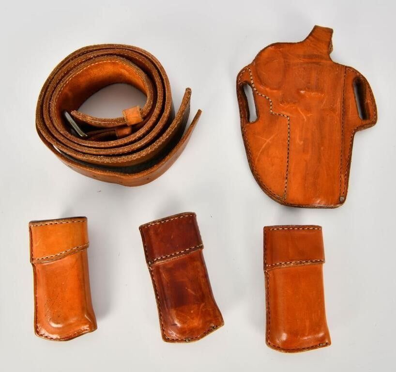 Lot 1343: Leather Holster, Magazine Holsters & Leather Belt