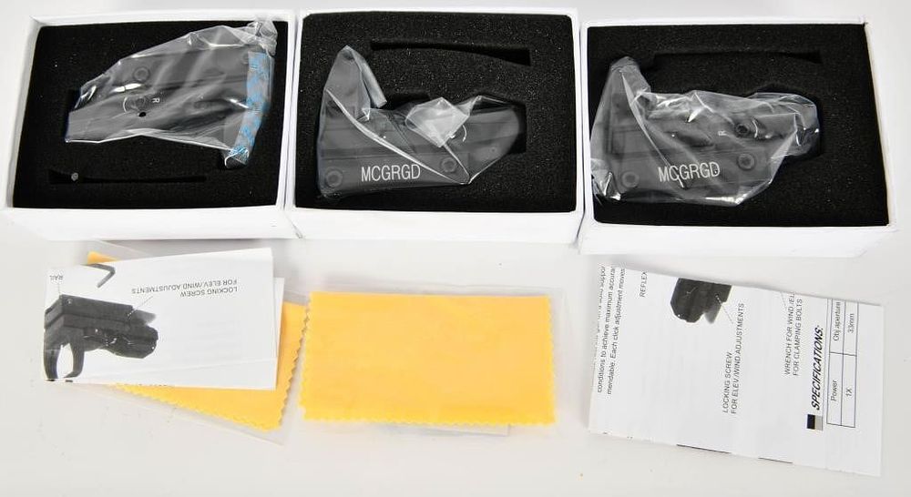 Lot 1607: 3 New In the Box MXGRGD Red Dot Sights