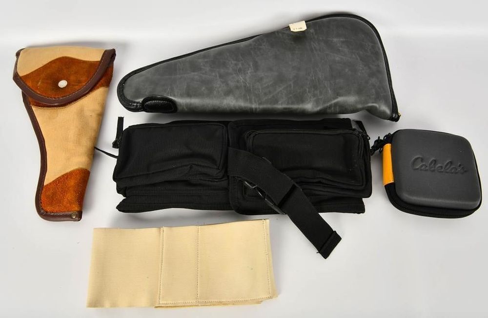 Lot 1667: Lot Of Various Soft Pistol Cases & Bags