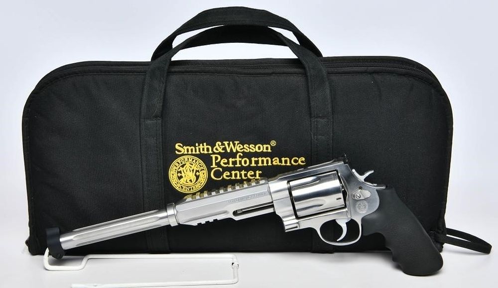 Lot 57: Smith & Wesson 460 Performance Center XVR Magnum