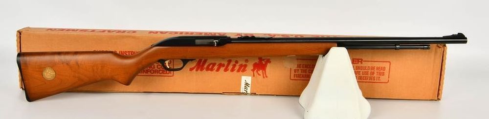 Lot 198: Marlin Model 60W Semi Auto Rifle .22 LR