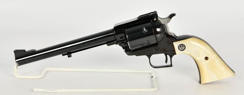 Lot 255: Ruger Old Model Super Blackhawk .44 Magnum 7 1/2"