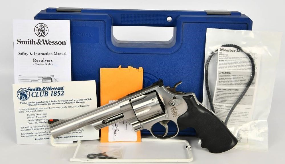 Lot 345: Smith & Wesson Stainless Model 629-6 .44 Magnum