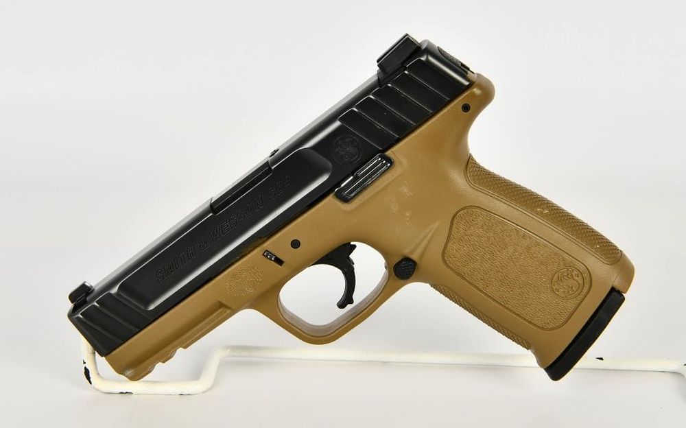 Lot 423: Smith & Wesson SD9 Semi Auto Pistol 9MM